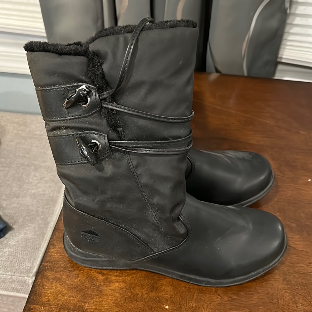 Totes black boots